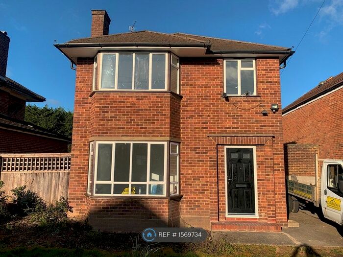 3 Bedroom Detached House To Rent In Cedar Drive, Pinner, HA5