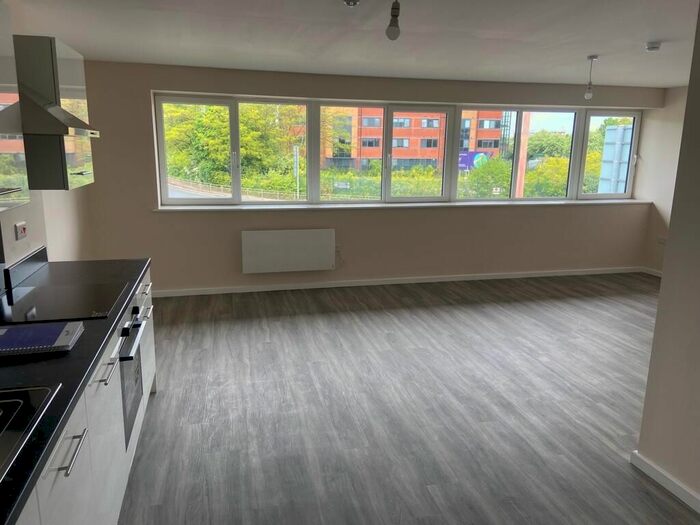 2 Bedroom Flat To Rent In Goodiers Drive, Manchester, M5
