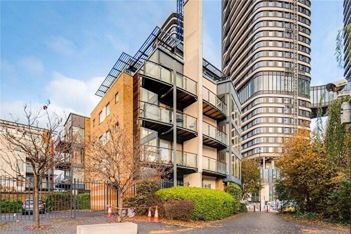 2 Bedroom Flat For Sale In Boardwalk Place, London, E14