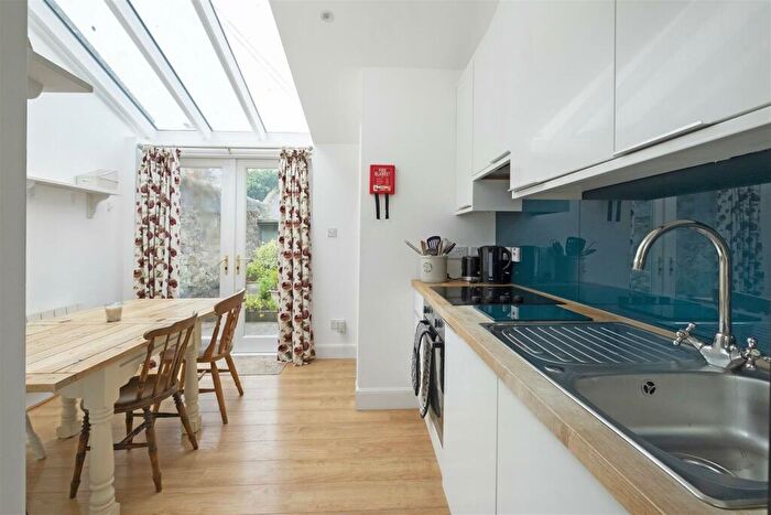1 Bedroom Flat For Sale In A, Logies Lane, St. Andrews, KY16