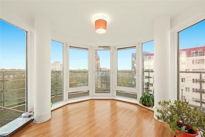 2 Bedroom Flat To Rent In Azalea House, Feltham, TW13