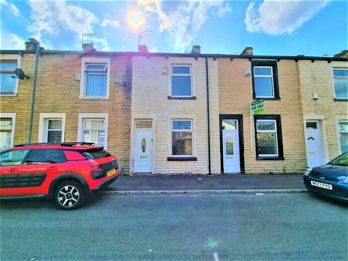 2 Bedroom Terraced House To Rent In Holmsley St, Burnley, BB10