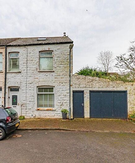 3 Bedroom End Of Terrace House For Sale In Charlotte Street, Penarth, CF64