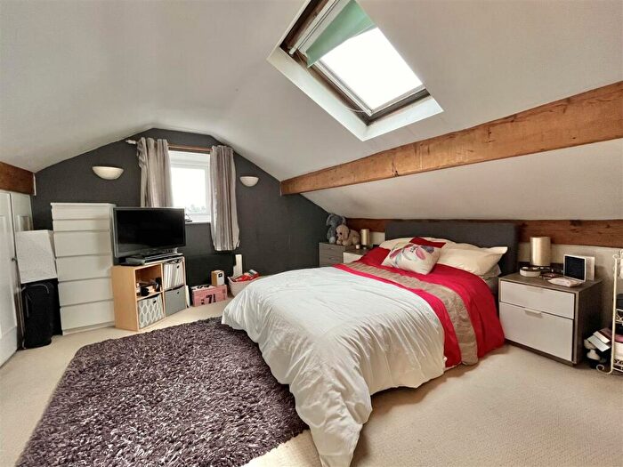 2 Bedroom End Of Terrace House For Sale In Greenfield Street, Hadfield, Glossop, SK13