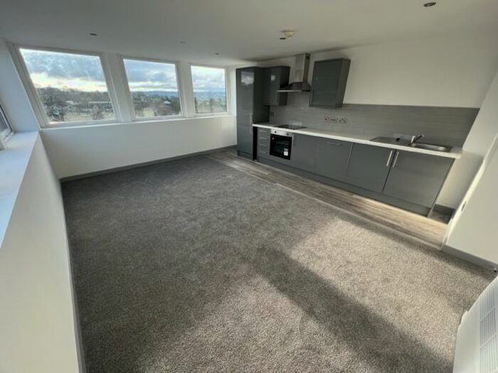 2 Bedroom Flat To Rent In Green Lane, Yeadon, Leeds, LS19