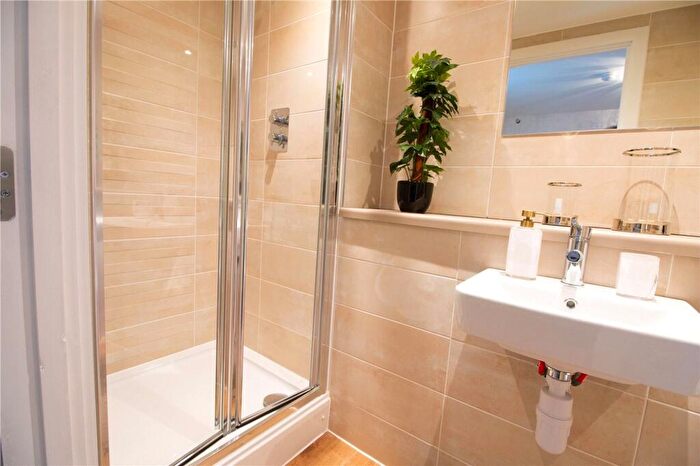 3 Bedroom Flat For Sale In Pomona Strand, Old Trafford, M16