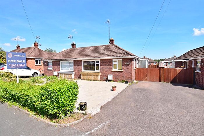 2 Bedroom Semi-Detached Bungalow For Sale In Collingwood Avenue, Bilton, Rugby, CV22