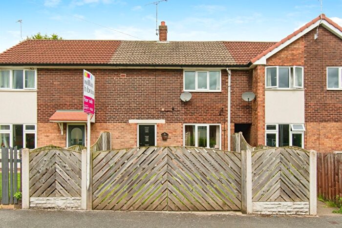 2 Bedroom Terraced House For Sale In Keswick Drive, Castleford, WF10