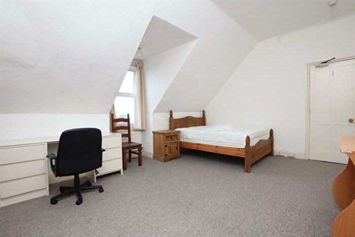 4 Bedroom House To Rent In North Road, Combe Down, BA2
