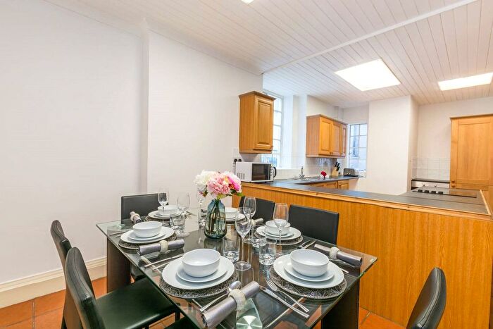 5 Bedroom Flat To Rent In Park Road, London, NW8