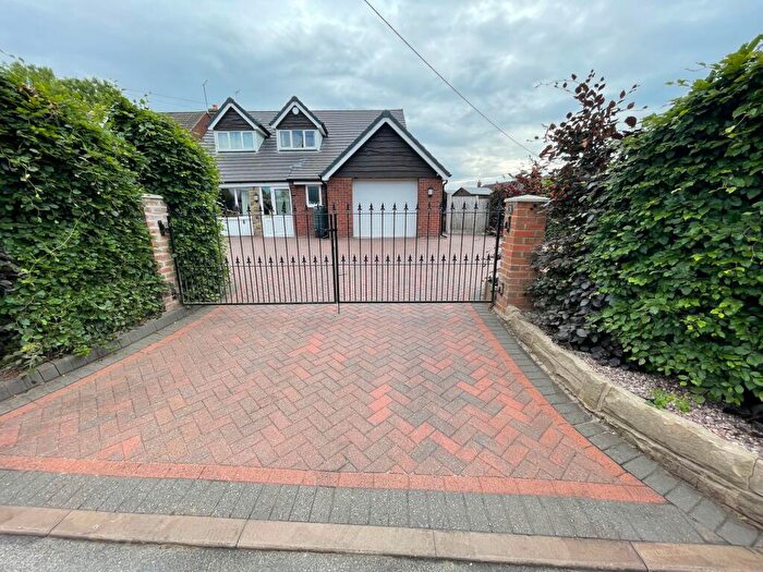4 Bedroom Detached House For Sale In Barleycroft Terrace, Scholar Green, ST7