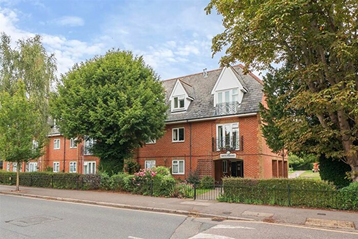 2 Bedroom Retirement Property For Sale In Watermans, Romford, RM1