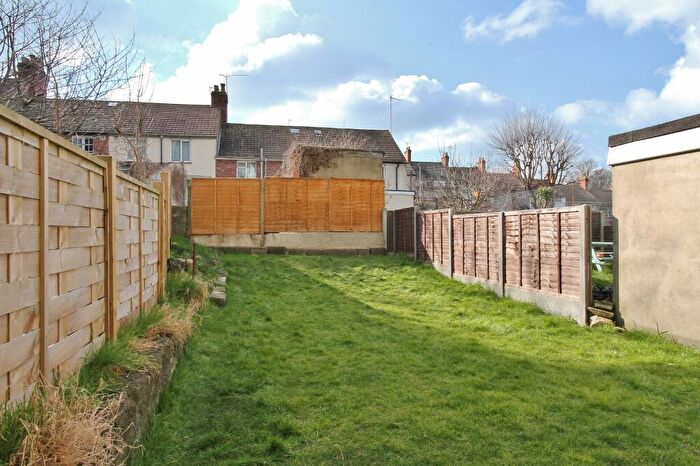 1 Bedroom Apartment To Rent In Milner Road, Brighton, BN2