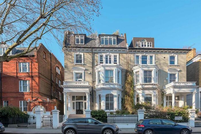2 Bedroom Flat To Rent In Old Brompton Road, Flat Raised Gff, London, SW5