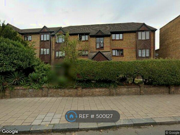 1 Bedroom Flat To Rent In Castle Court, London, SE26