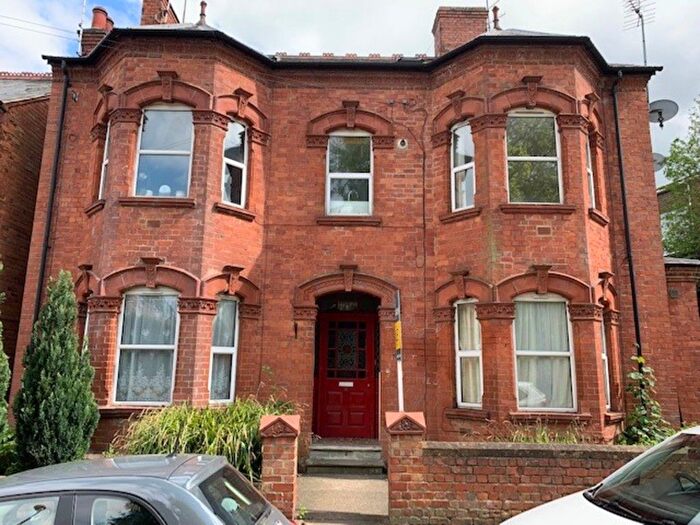 1 Bedroom Flat To Rent In Newland Road, Banbury, OX16