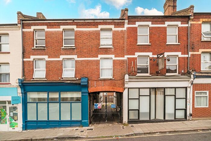 3 Bedroom Maisonette For Sale In Sunnyhill Road, Streatham, SW16