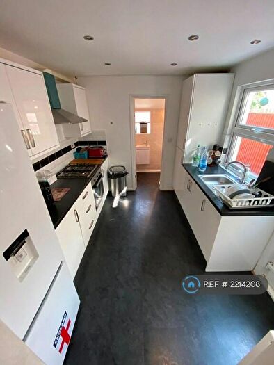 2 Bedroom Terraced House To Rent In Howley Road, Croydon, CR0