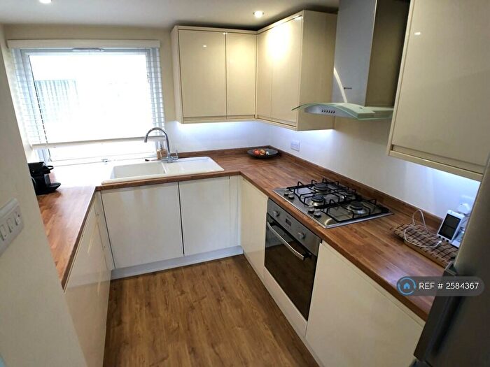 1 Bedroom Flat To Rent In The Redlands, Beckenham, BR3