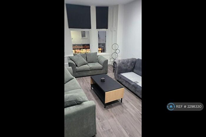 1 Bedroom Flat To Rent In High Street, Dumbarton, G82