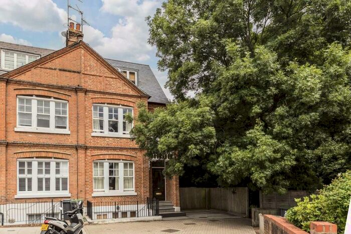 7 Bedroom House To Rent In Milton Park, Highgate, N6