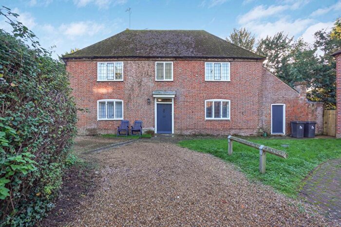 4 Bedroom Detached House To Rent In Longport, Canterbury, CT1