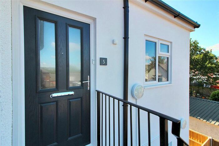 1 Bedroom Flat To Rent In St. Johns Hill, Sevenoaks, Kent, TN13