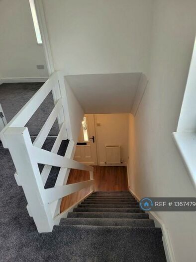 3 Bedroom Semi-Detached House To Rent In Collingham Gardens, Derby, DE22