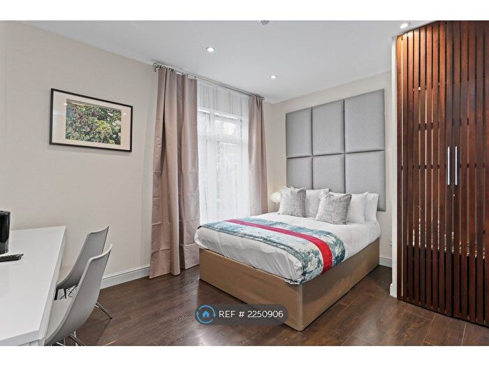 Studio To Rent In London, London, NW3