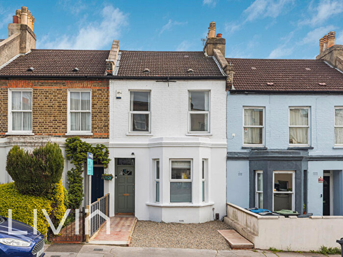 3 Bedroom Terraced House For Sale In Moffat Road, Thornton Heath, Greater London, CR7