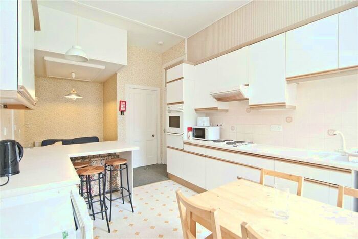 4 Bedroom Flat To Rent In Spottiswoode Street, Marchmount, Edinburgh, EH9