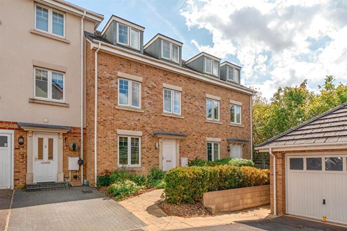 4 Bedroom Town House For Sale In Kingsquarter, Oldfield, Maidenhead, SL6