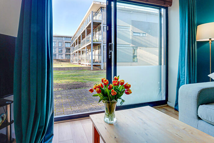 1 Bedroom Flat For Sale In Newsom Place, Manor Road, St. Albans, AL1