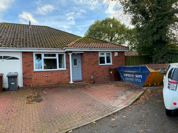 3 Bedroom Semi-Detached Bungalow To Rent In St Marys Court, Potters Bar, EN6