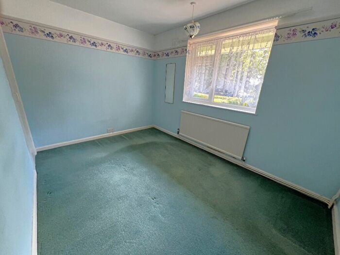 2 Bedroom Semi-Detached Bungalow For Sale In Saffron Gardens, Wethersfield, CM7