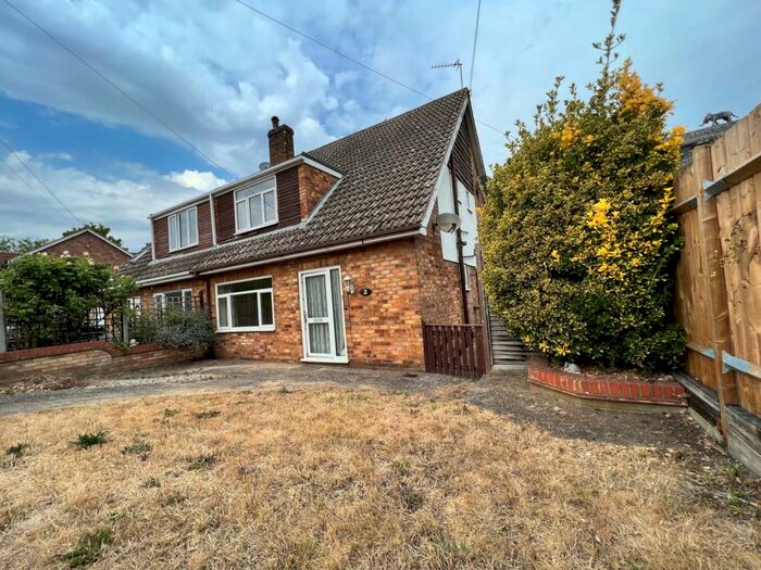 3 Bedroom Semi-Detached Bungalow For Sale In Freckenham, Bury St Edmunds, IP28