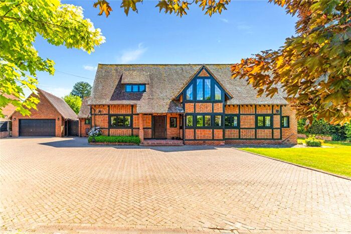 5 Bedroom Detached House For Sale In The Street, Bramley, Tadley, Hampshire, RG26