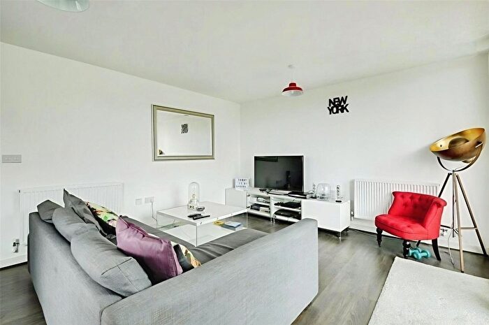 1 Bedroom Flat To Rent In Laval House, Ealing Road, Brentford, TW8