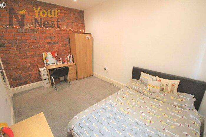 4 Bedroom Terraced House To Rent In Quarry Place, Woodhouse, Leeds, LS6