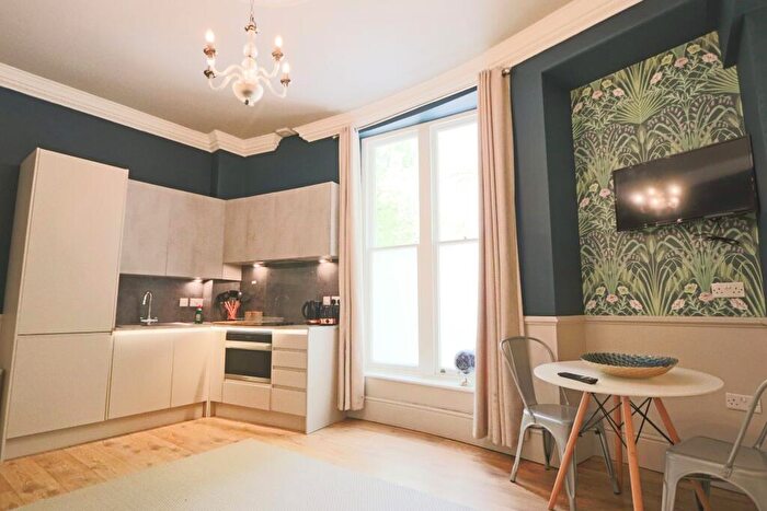 1 Bedroom Flat To Rent In Alma Road, Clifton, Bristol, BS8