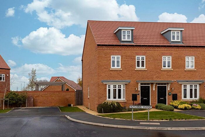 3 Bedroom End Of Terrace House For Sale In Hutchins Close, Overstone Gate, NN6