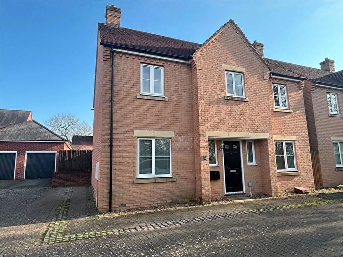 4 Bedroom Detached House For Sale In Stoke Park Mews, Middlemore, Daventry, Northamptonshire, NN11