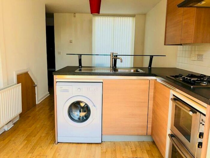 1 Bedroom Terraced House To Rent In Bell Crescent, Manchester, M11