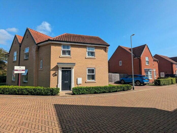 3 Bedroom End Of Terrace House To Rent In Franklin Road, Saxmundham, IP17