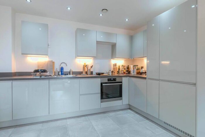 1 Bedroom Flat To Rent In Kings Oak, Harborne Park Road, Birmingham, B17
