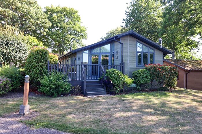 2 Bedroom Park Home For Sale In Two Bedroom Holiday Lodge In Weybourne, NR25