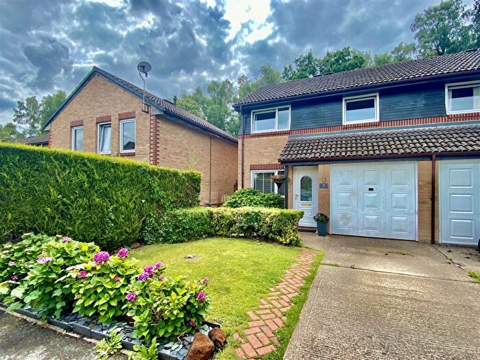 3 Bedroom Semi-Detached House For Sale In Coronet Close, Crawley, RH10