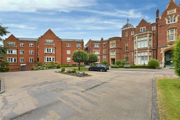 2 Bedroom Apartment To Rent In Pemberley Lodge, Longbourn, Windsor, Berkshire, SL4