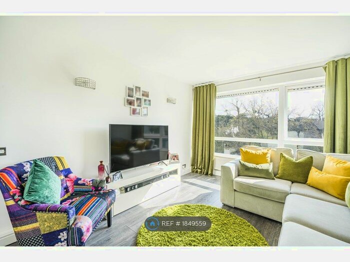 1 Bedroom Flat To Rent In Bouverie Lodge, Beckenham, BR3