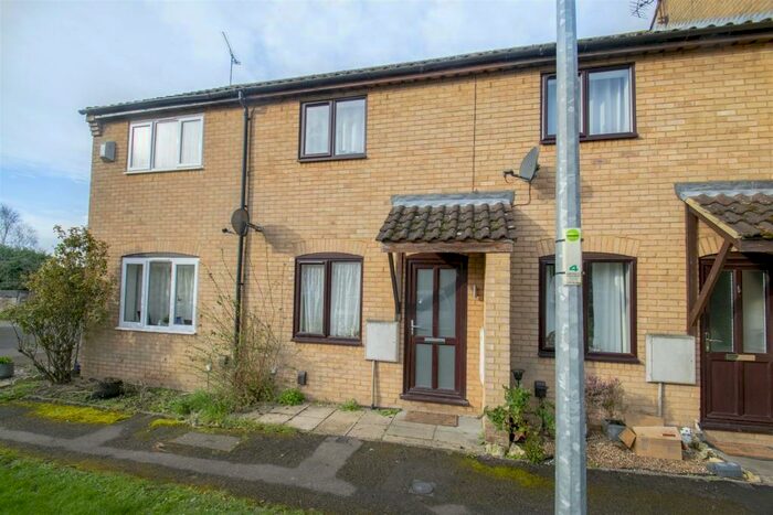2 Bedroom Terraced House To Rent In Strafford Close, Harlington, Bedfordshire, LU5